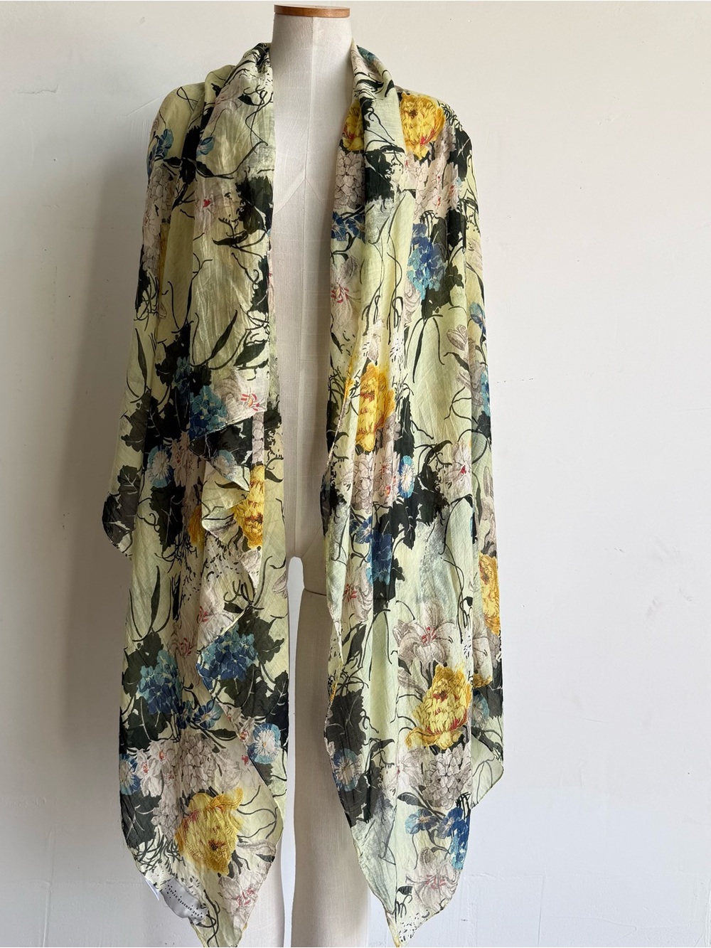 One hundred stars wrap scarve large floral yellow Light Green Floral lightweight